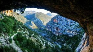 La-ruta-de-los-6000-escalones-el-Barranc-de-l’Infern-la-catedral-del-senderismo