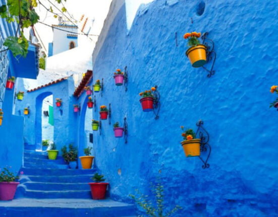 Chelva pueblo azul valenciano