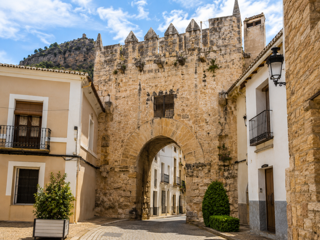 Portal de la Vila en el casco histórico de Biar