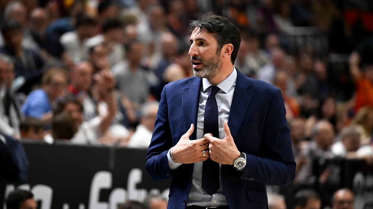 destitucion de Alex Mumbru en Valencia Basket