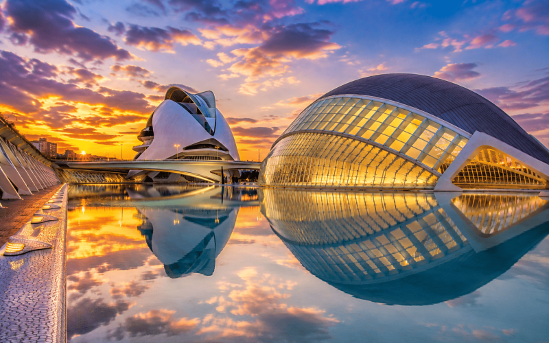 Ciudad de las Artes y las Ciencias de Valencia al atardecer